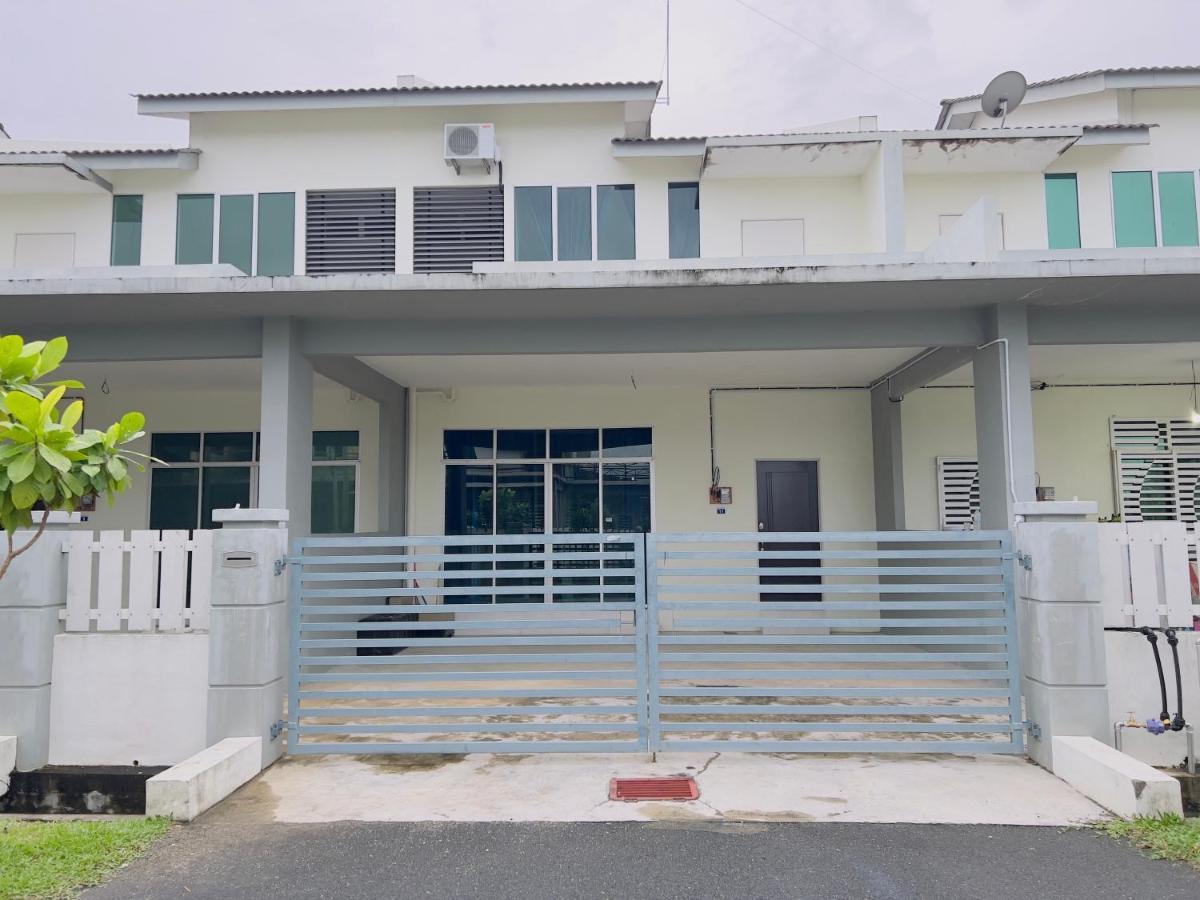 Noor Homestay Paddy View Kangar Ngoại thất bức ảnh