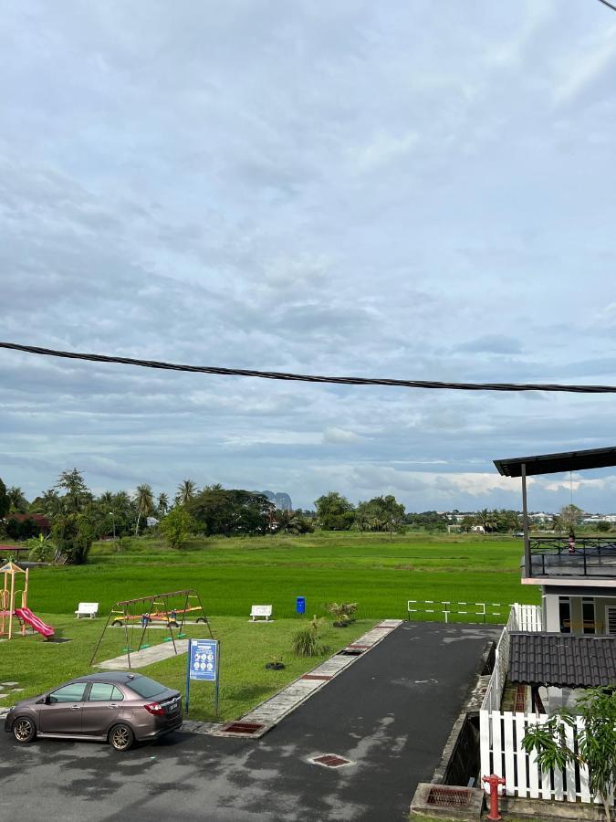 Noor Homestay Paddy View Kangar Ngoại thất bức ảnh